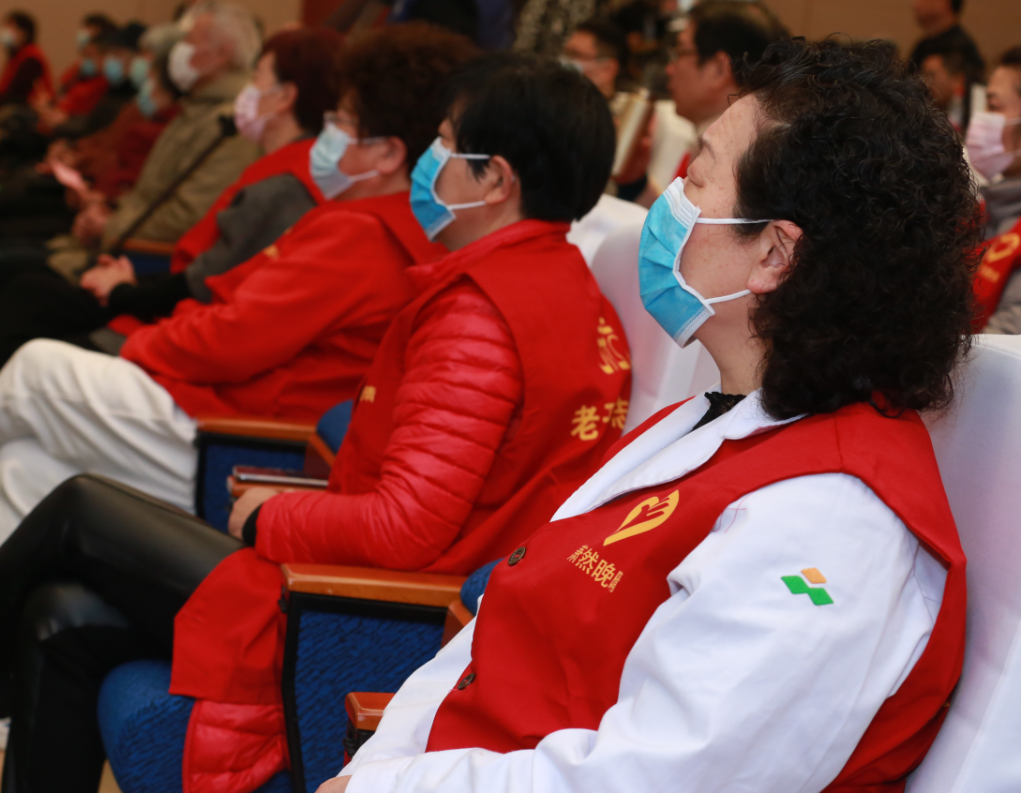 观众图2.png 观众图2.png