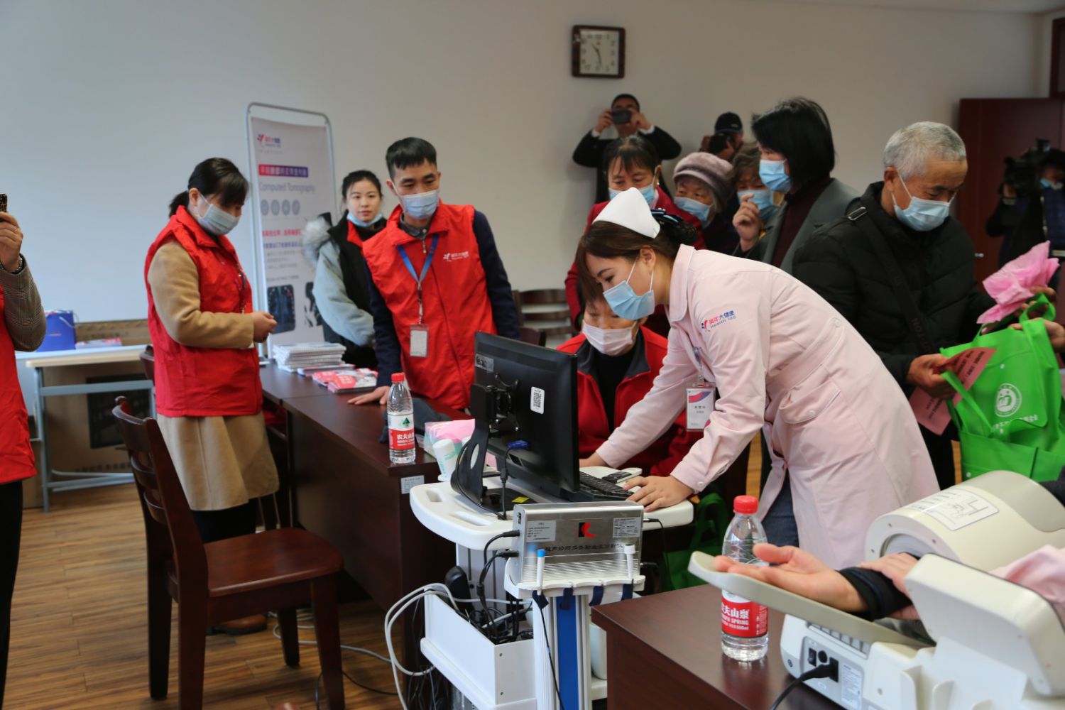 体验图 (1).jpg 体验图 (1).jpg